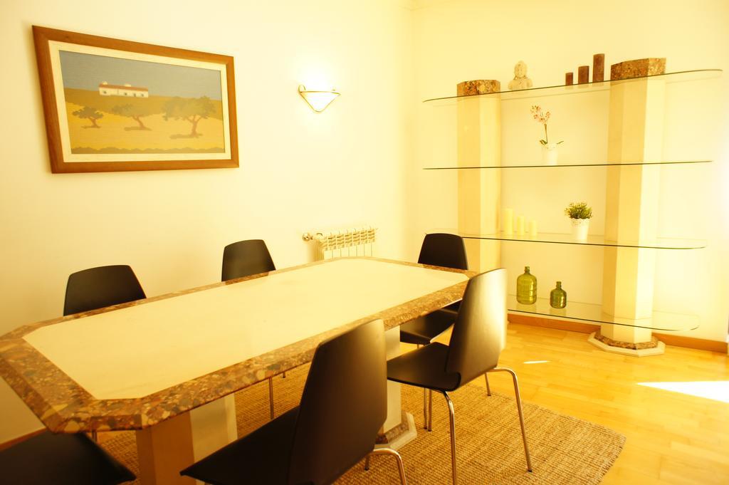 Modern Apartment Near The Bridge Lisbona Esterno foto