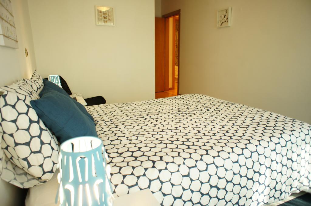 Modern Apartment Near The Bridge Lisbona Esterno foto