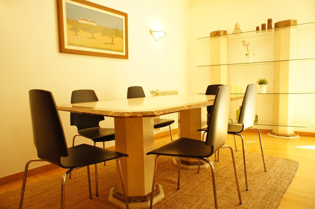 Modern Apartment Near The Bridge Lisbona Esterno foto