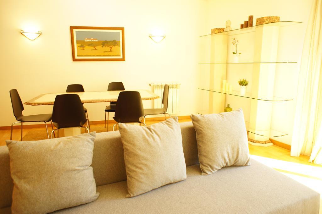 Modern Apartment Near The Bridge Lisbona Esterno foto