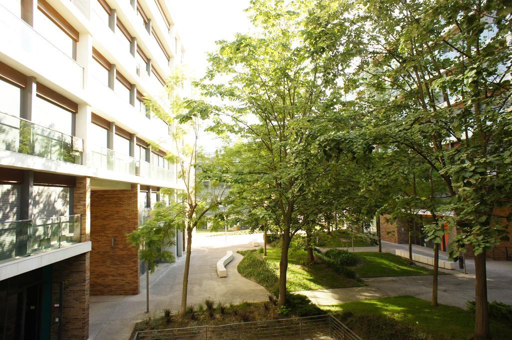 Modern Apartment Near The Bridge Lisbona Esterno foto